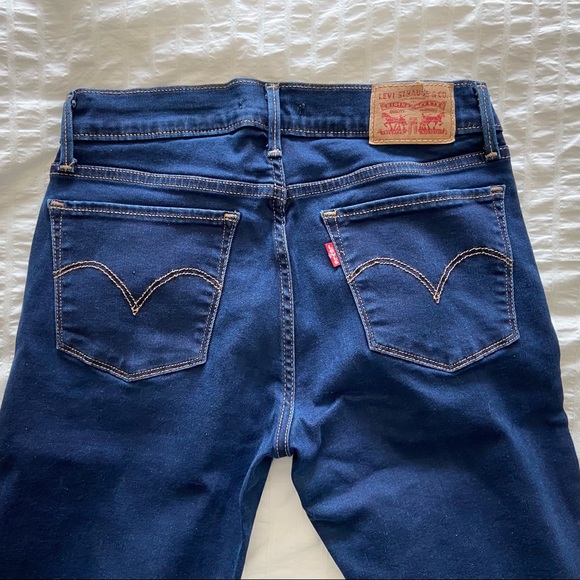 Levi’s Jeans - Picture 2 of 3